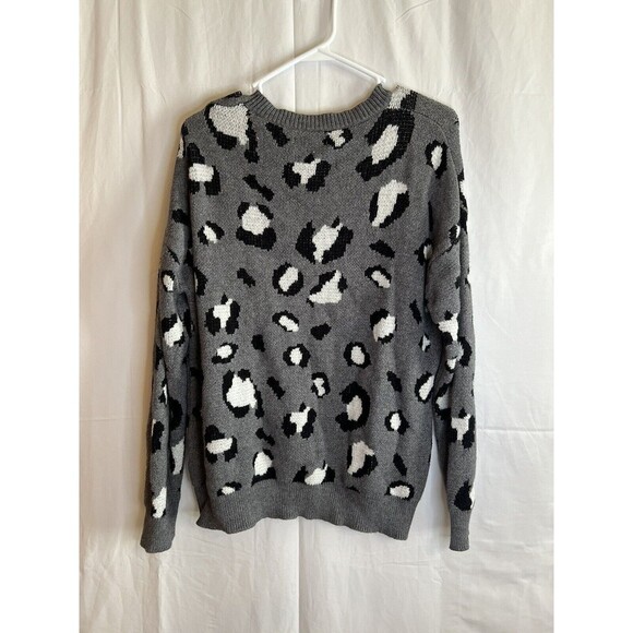Shein Grey Leopard Print Sweater Size Small Preowned - Picture 8 of 12
